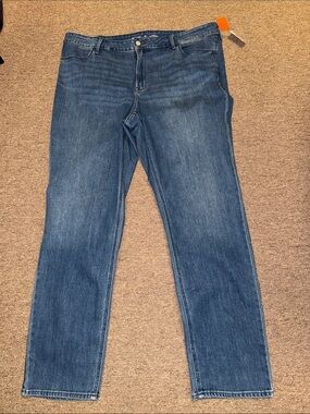 Old Navy High-Rise Wow Straight Jeans in Denim Blue
